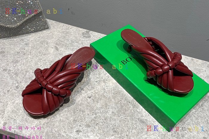 NEW 보테가베네타 신발 신상 BV 526603