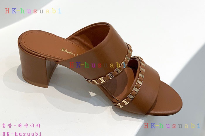 NEW 페라가모 샌들 신상 F 5827010