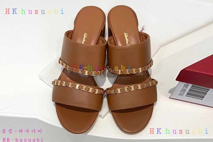 NEW 페라가모 샌들 신상 F 5827010