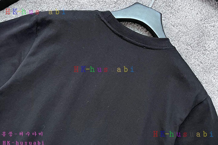 NEW 구찌 반팔티 신상 GU 927004