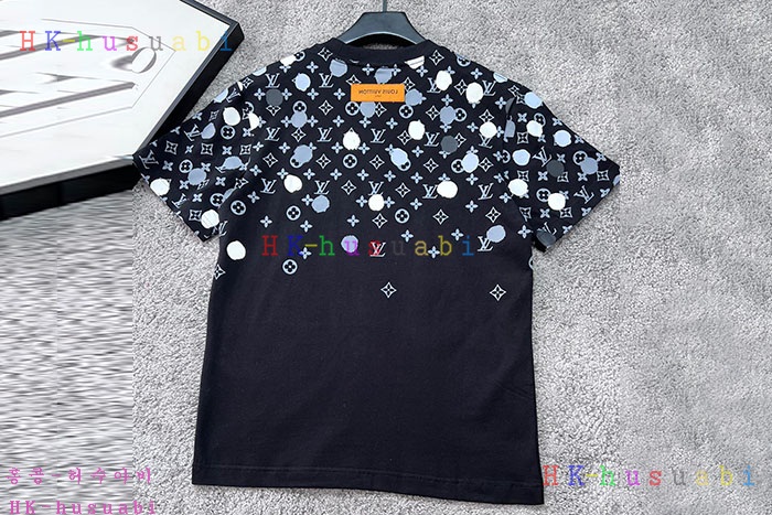 NEW 루이비통 반팔티 신상 LV 552873