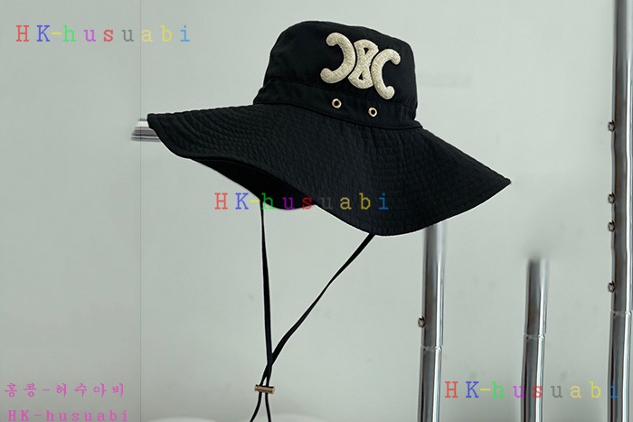 NEW 셀린느 모자 신상 C 668505