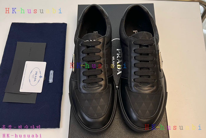 NEW 프라다 스니커즈 신상 P 599522