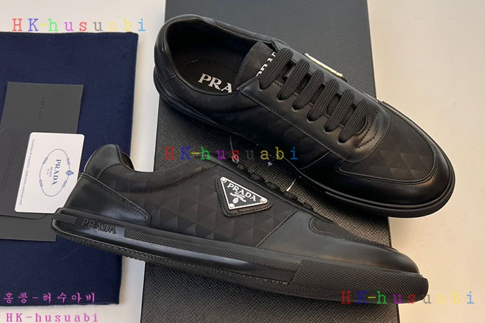NEW 프라다 스니커즈 신상 P 599522