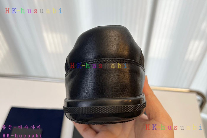 NEW 프라다 스니커즈 신상 P 599522
