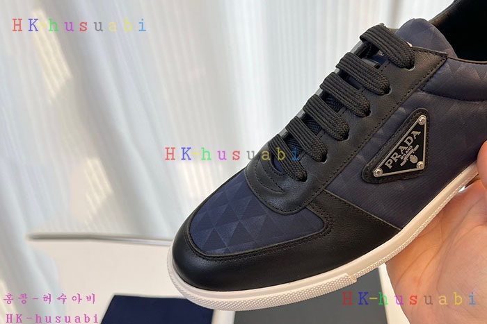 NEW 프라다 스니커즈 신상 P 599521