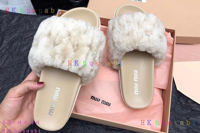 NEW 미우미우 신발 신상 MU 424813