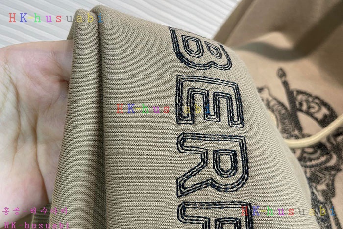 NEW 버버리 후드티 신상 BB 2424552