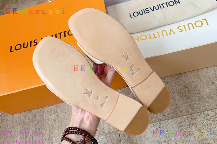 NEW 루이비통 샌들 신상 LV 966520