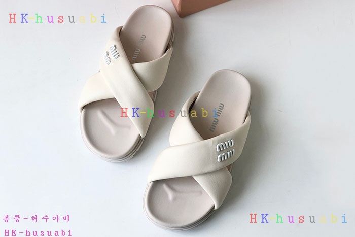 NEW 미우미우 신발 신상 M 699501