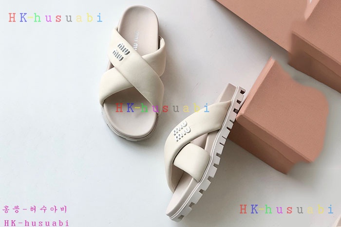NEW 미우미우 신발 신상 M 699501