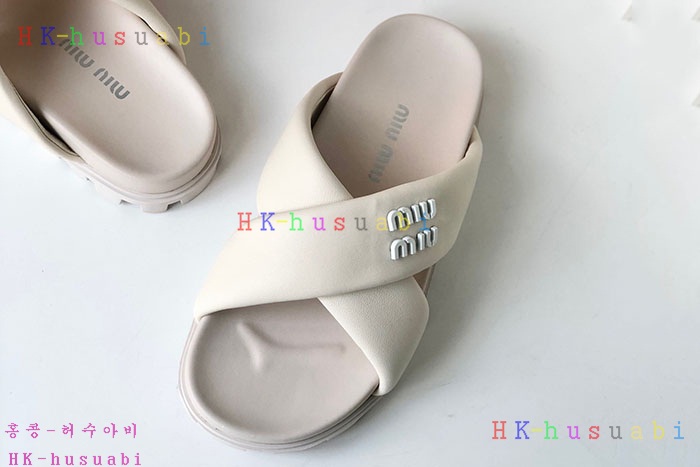 NEW 미우미우 신발 신상 M 699501