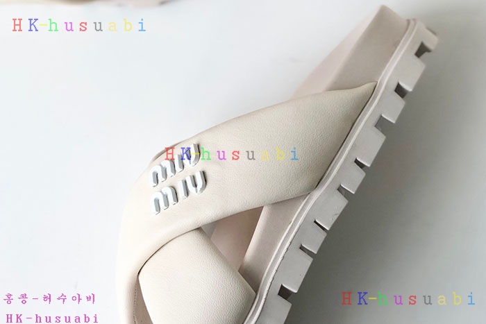 NEW 미우미우 신발 신상 M 699501