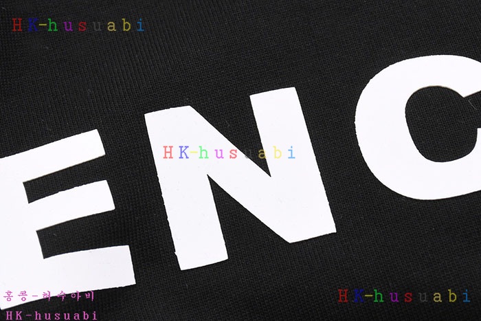 NEW 지방시 폴라티 신상 GV 896629