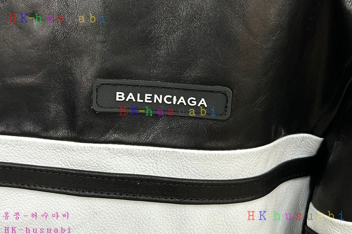 NEW 발렌시아가 리얼가죽 자켓 신상 B 689909