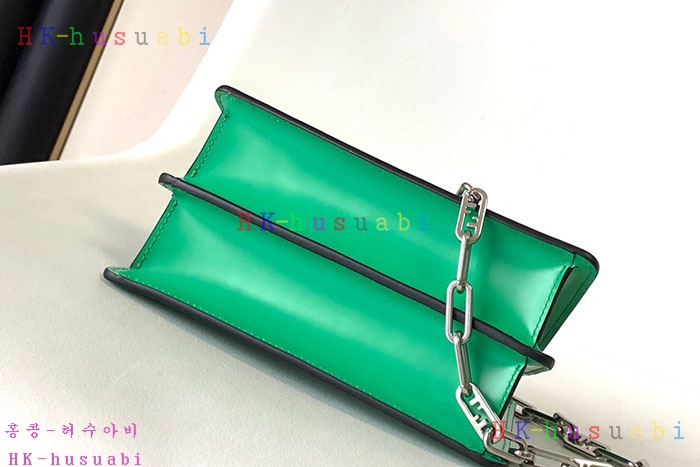 ★미러급★펜디 피카부 컷 쁘띠 8BN339-4