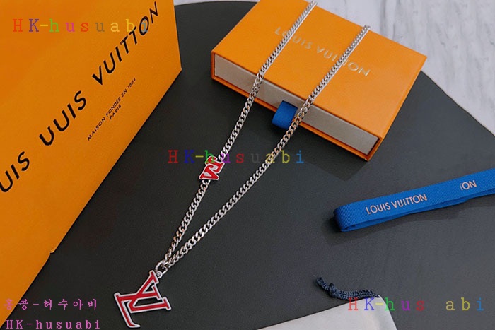 NEW 루이비통 목걸이 신상 LV 258446