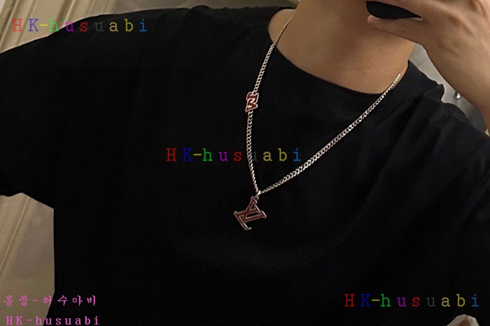 NEW 루이비통 목걸이 신상 LV 258446