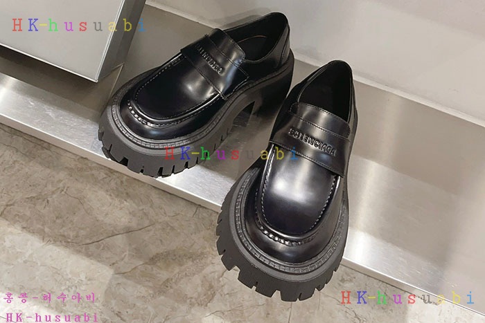 NEW 발렌시아가 신발 신상 B 662803