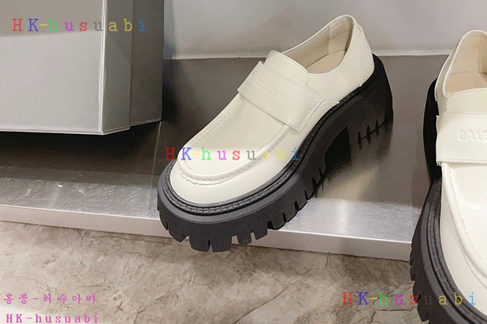 NEW 발렌시아가 신발 신상 B 662802