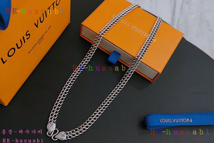 NEW 루이비통 목걸이 신상 LV 258449