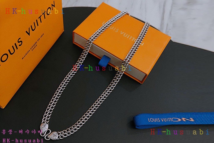 NEW 루이비통 목걸이 신상 LV 258449