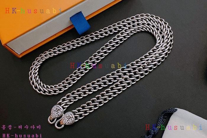 NEW 루이비통 목걸이 신상 LV 258449