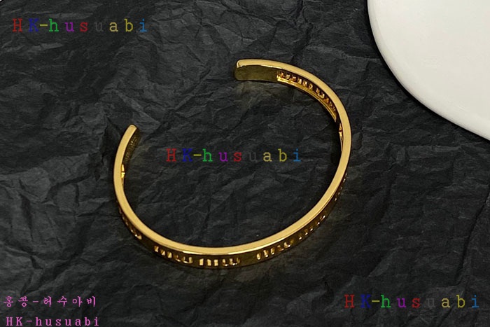 NEW 미우미우 팔찌 신상 MU 6628111