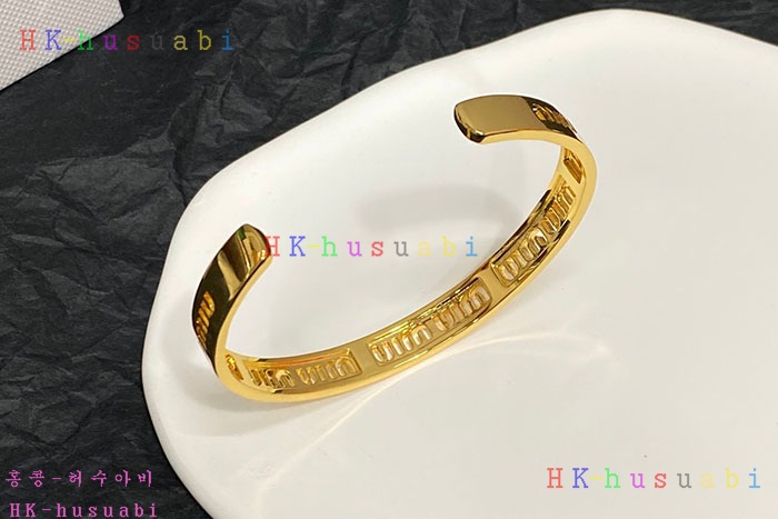 NEW 미우미우 팔찌 신상 MU 6628111