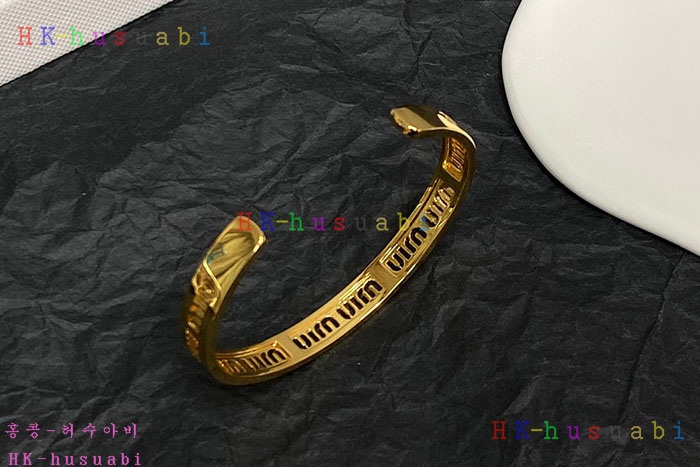 NEW 미우미우 팔찌 신상 MU 6628111