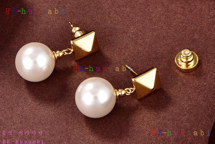 NEW 발렌티노 귀걸이 신상 V 628991