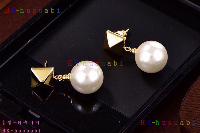 NEW 발렌티노 귀걸이 신상 V 628991