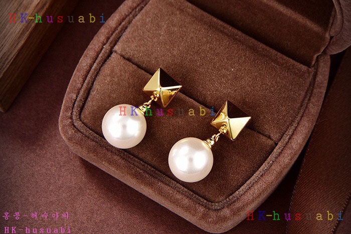 NEW 발렌티노 귀걸이 신상 V 628991