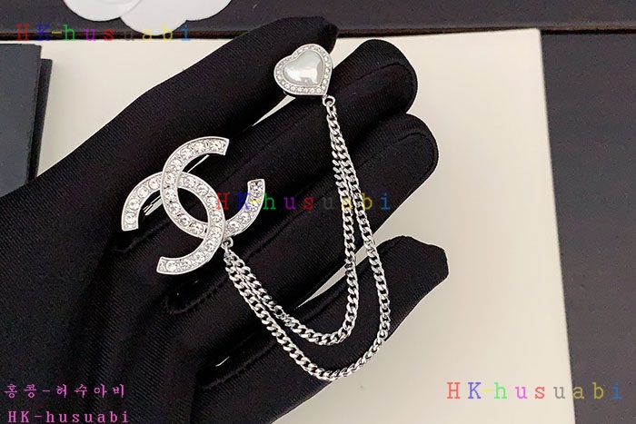 NEW 샤넬 브로치 신상 C 595511