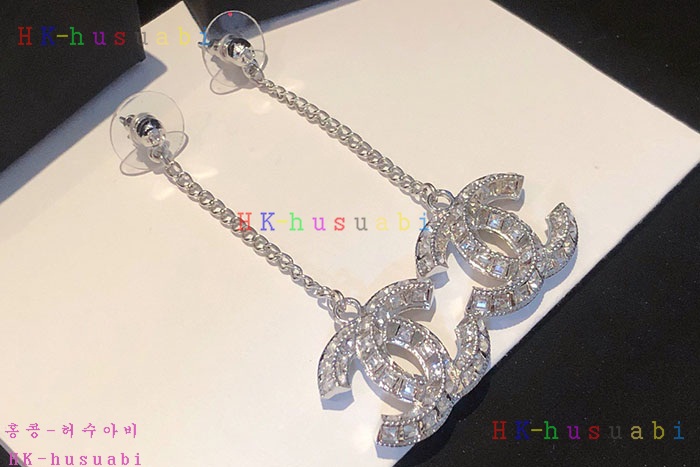 NEW 샤넬 귀걸이 신상 C 595556