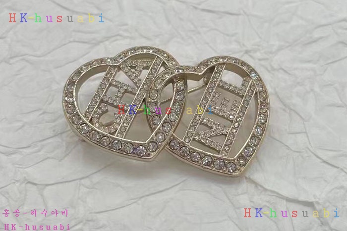 NEW 샤넬 브로치 신상 C 595572