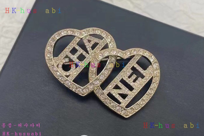 NEW 샤넬 브로치 신상 C 595572