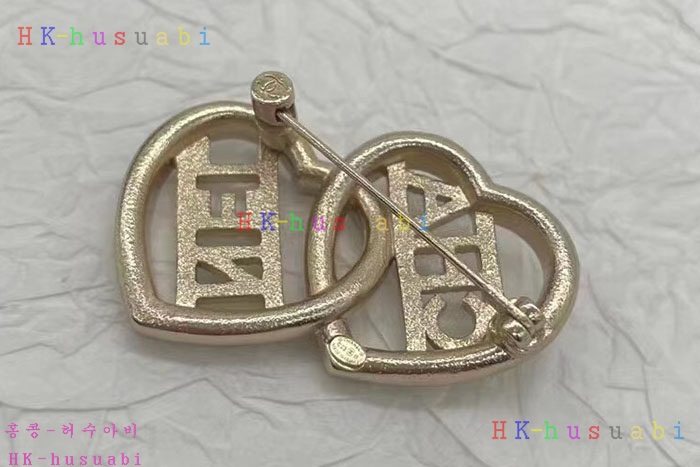 NEW 샤넬 브로치 신상 C 595572