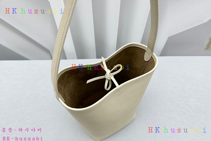 ★미러급★더로우 미디엄 N/S 파크 토트백 레더 W1313L129IVPD