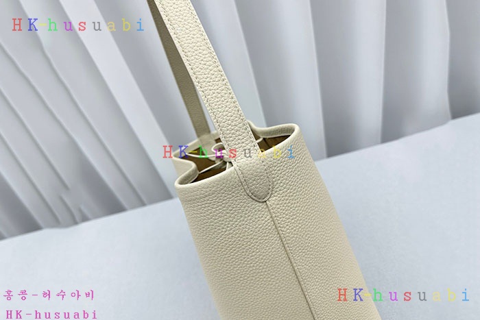 ★미러급★더로우 미디엄 N/S 파크 토트백 레더 W1313L129IVPD