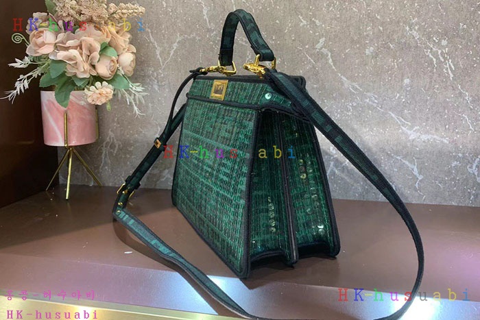 NEW 펜디  피카부 8BN244-2