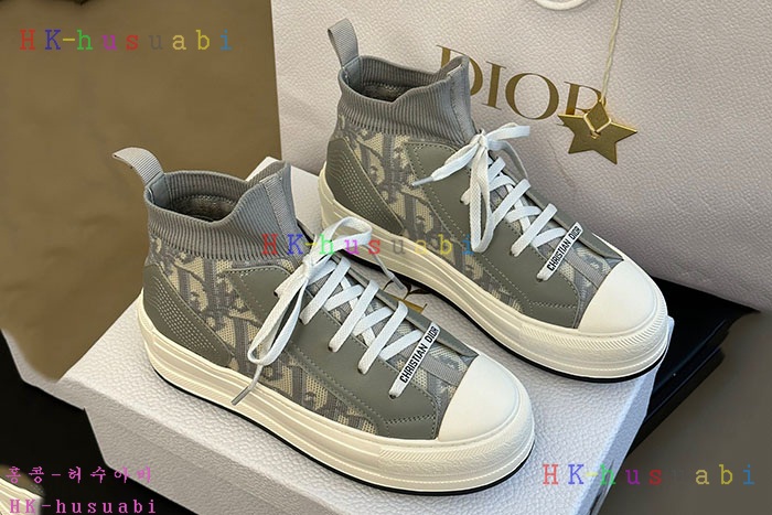 NEW 디올 신발 신상 DR 528233