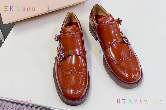 NEW 미우미우 신발 신상 M 66902
