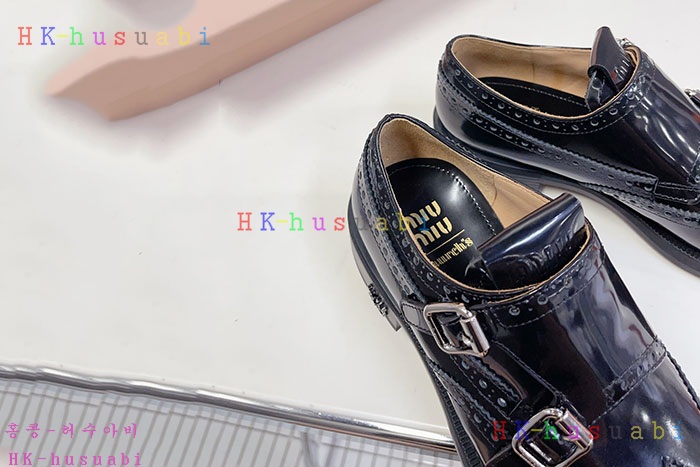 NEW 미우미우 신발 신상 M 66903