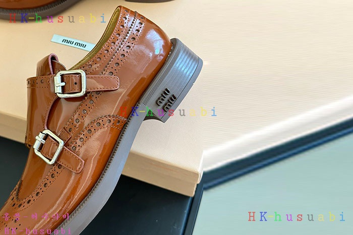 NEW 미우미우 신발 신상 M 66908
