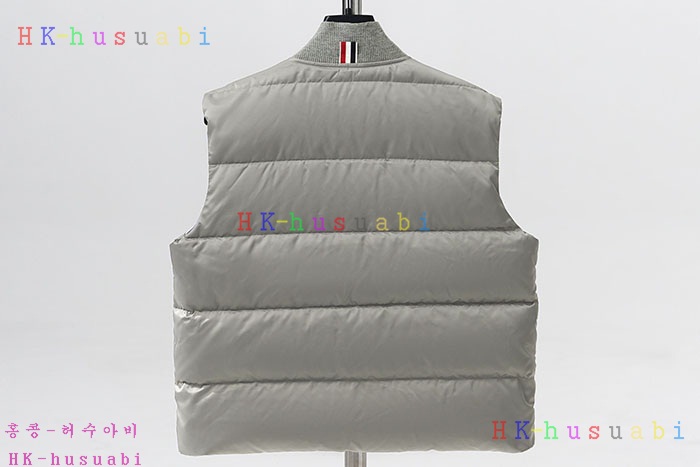 NEW 톰브라운 패딩조끼 신상 TB 449402