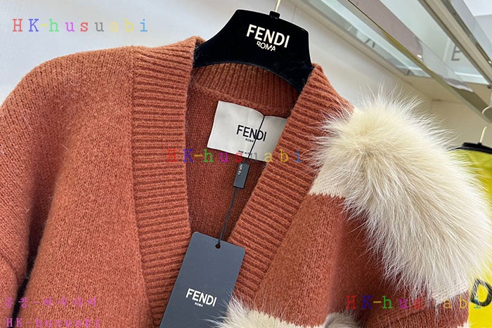 NEW 펜디 가디건 신상 FD 747122