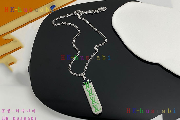 NEW 루이비통 목걸이 신상 LV 925024