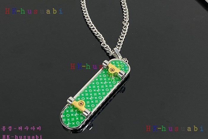 NEW 루이비통 목걸이 신상 LV 925024