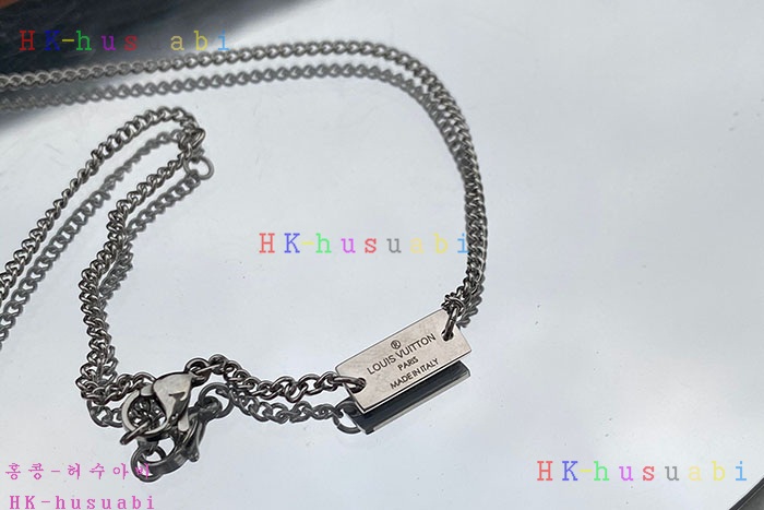 NEW 루이비통 목걸이 신상 LV 925010